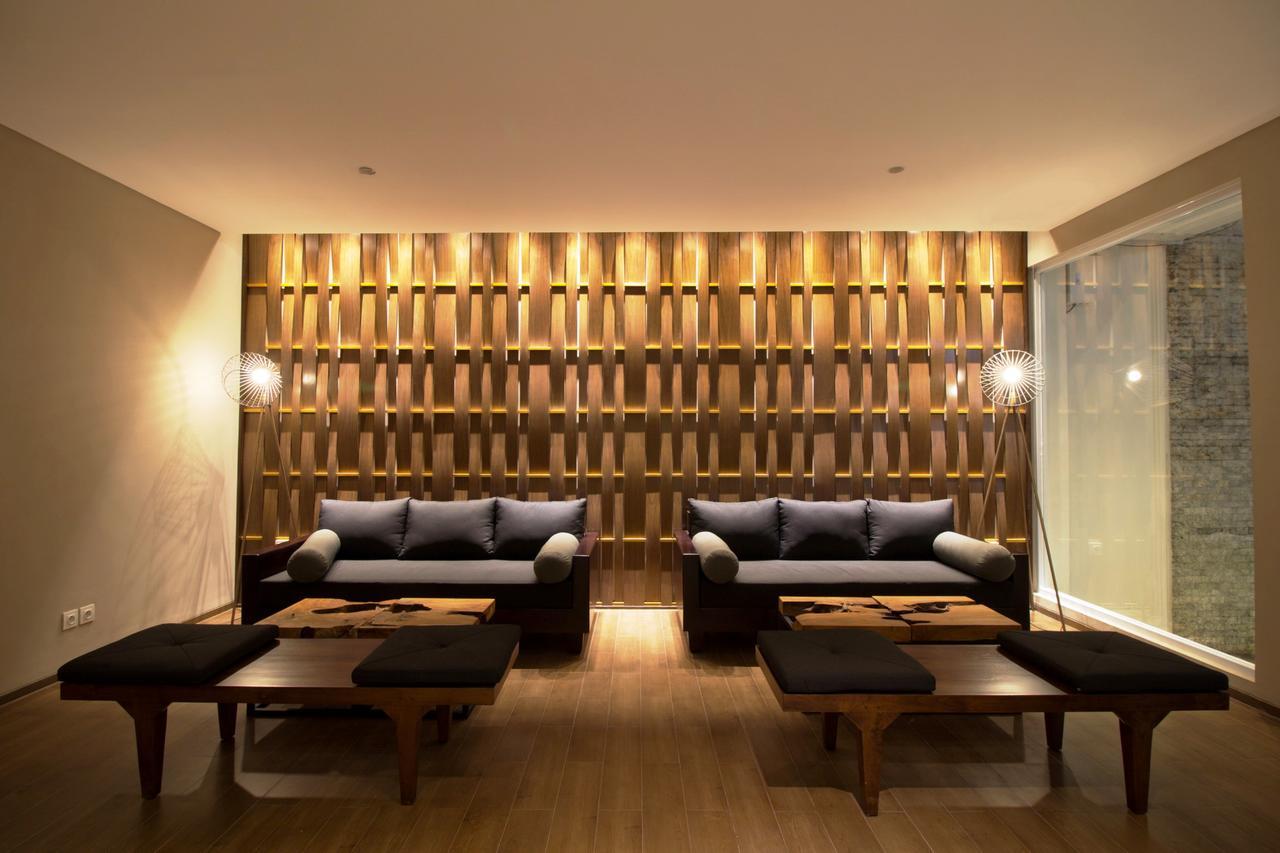Vinotel Cirebon Esterno foto
